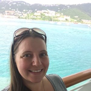 Meet your Posher, Leslie